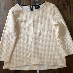 Women’s half sleeve top